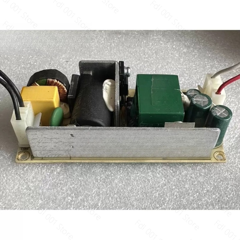 Ac Power Supply - Smontare l'alimentatore VCT60US12 12V5A usato, conversione
